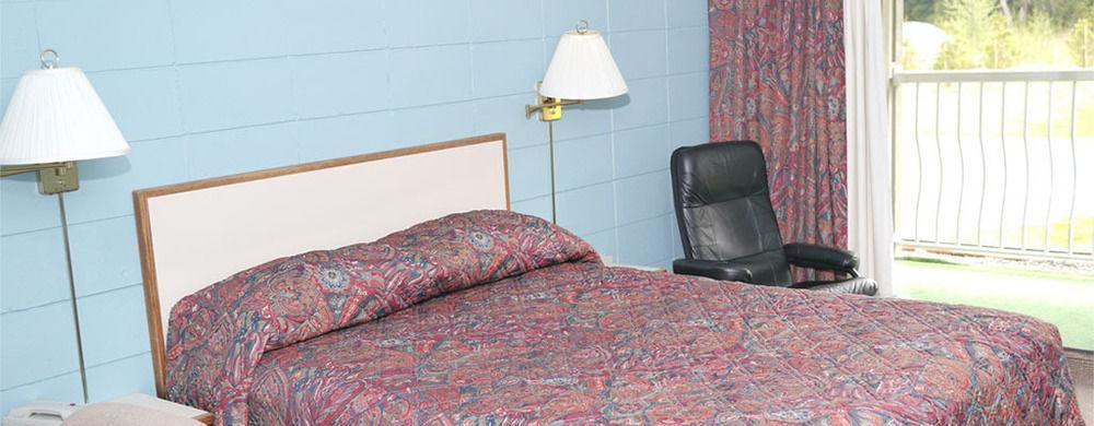 Airport Inn Port Hardy Extérieur photo