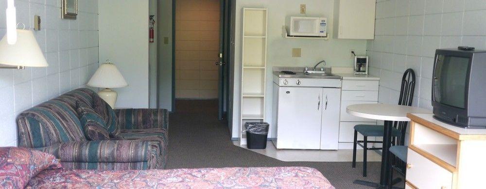 Airport Inn Port Hardy Extérieur photo