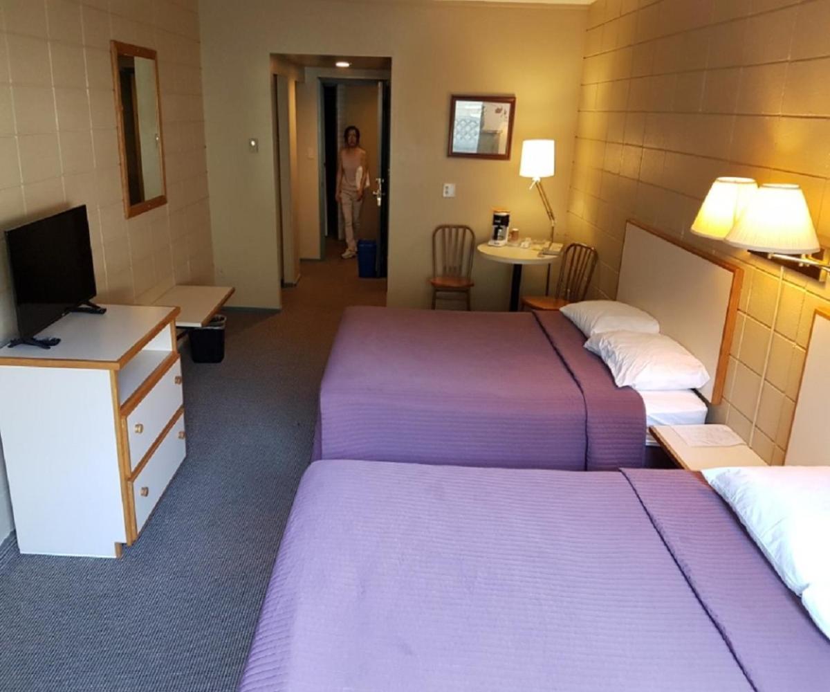 Airport Inn Port Hardy Extérieur photo
